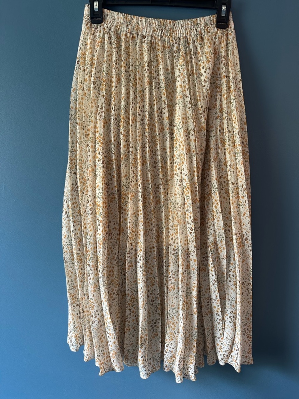 Floral Pleated Midi Skirt - Cream with Yellow Accent